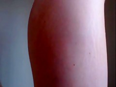Naughty Babe Masturbates Pussy On Cam