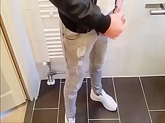 Huge Cumshot