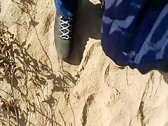 Str8 men jerking in beach for a slut