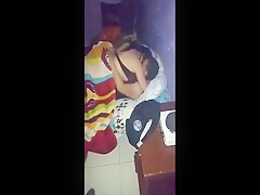 Sahbi wari ynik fi madamteh min darhom raho mariag