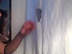 Amateur CD Blows Aussie at Gloryhole