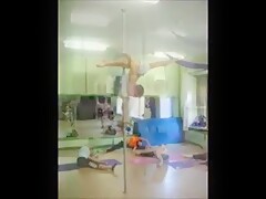 Pole-acrobat