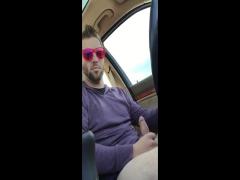 Str8 pink men play in the car again